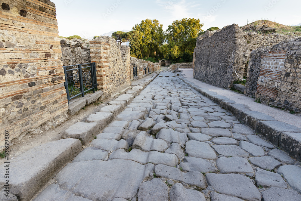 old roman cobblestone pathway/ Pompeii, Neapel, Italy, europe