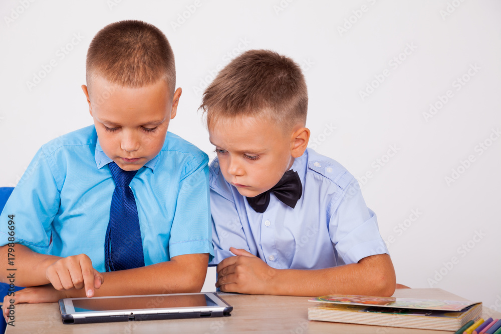 boys learn lessons Internet Tablet boys learn lessons Internet Tablet