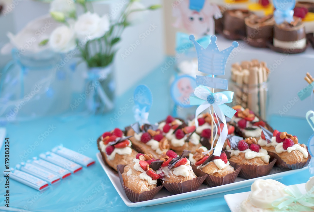 dessert table dessert table