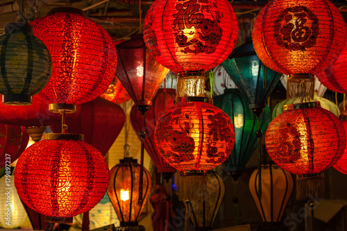 Red Chinese Lanterns © ronniechua