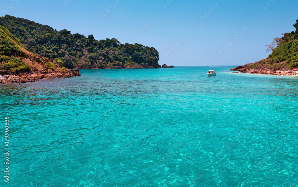 Fototapeta premium Tropical island in Thailand