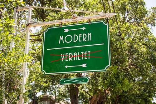 Schild 264 - Modern