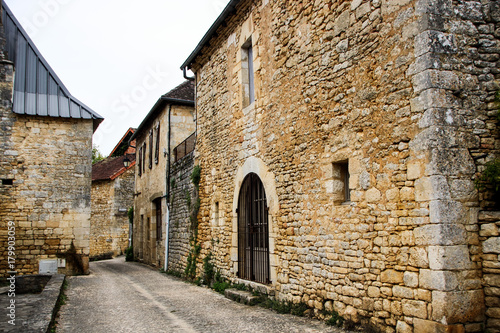 saint amand de coly