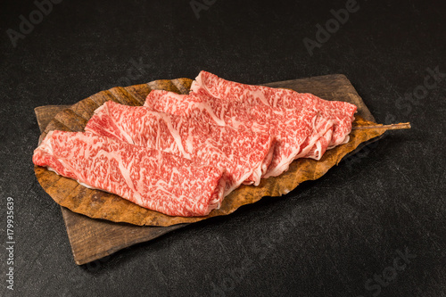 ブランド高級和牛肉　Luxury Japanese beef (for sukiyaki)