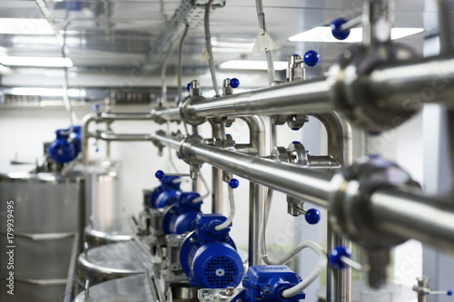 Pipelines from stainless steel, a system for pumping liquids for the food industry.