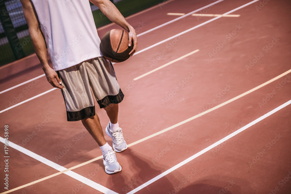 Fototapeta premium Handsome basketball player