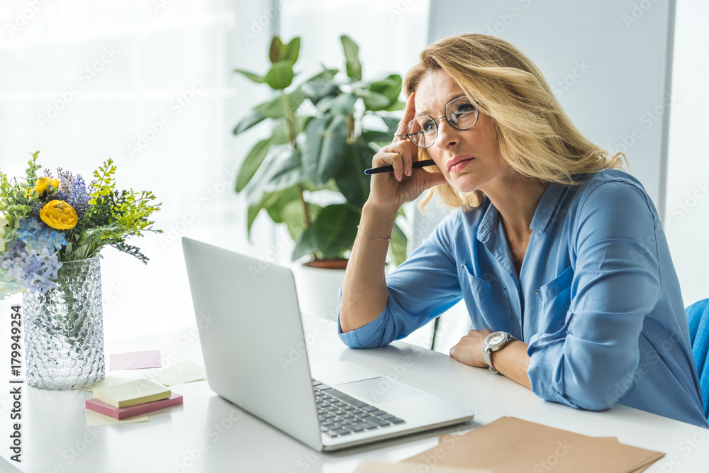 businesswoman working with laptop businesswoman working with laptop