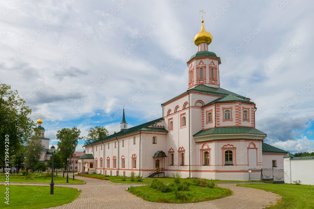 Svyatoozerskaya Valday Iversky Bogoroditsky monastery. Church of the Epiphany with a refectory chamber 1657-59