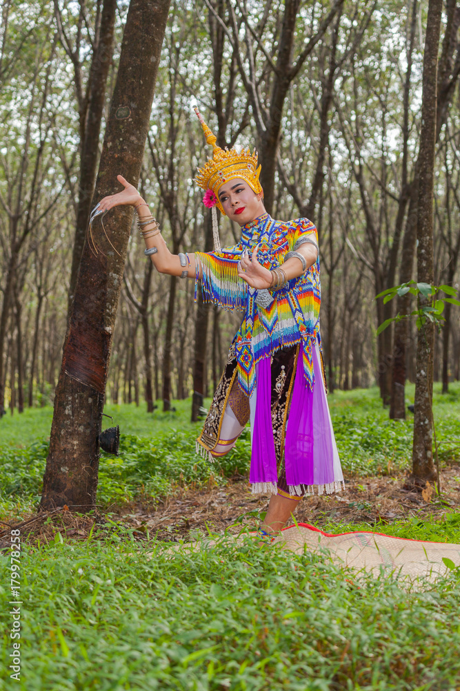 Nora is a classical folk and regional dance of Thailand Nora is a classical folk and regional dance of Thailand