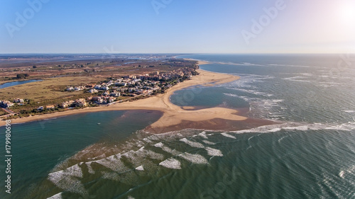 Foto Video shooting from the sky coast Isla Canela. Ayamonte