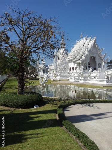 The most beautyful temple in chiangrai.