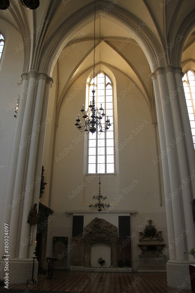 Fototapeta premium Intérieur de l'église Sainte Marie à Berlin 