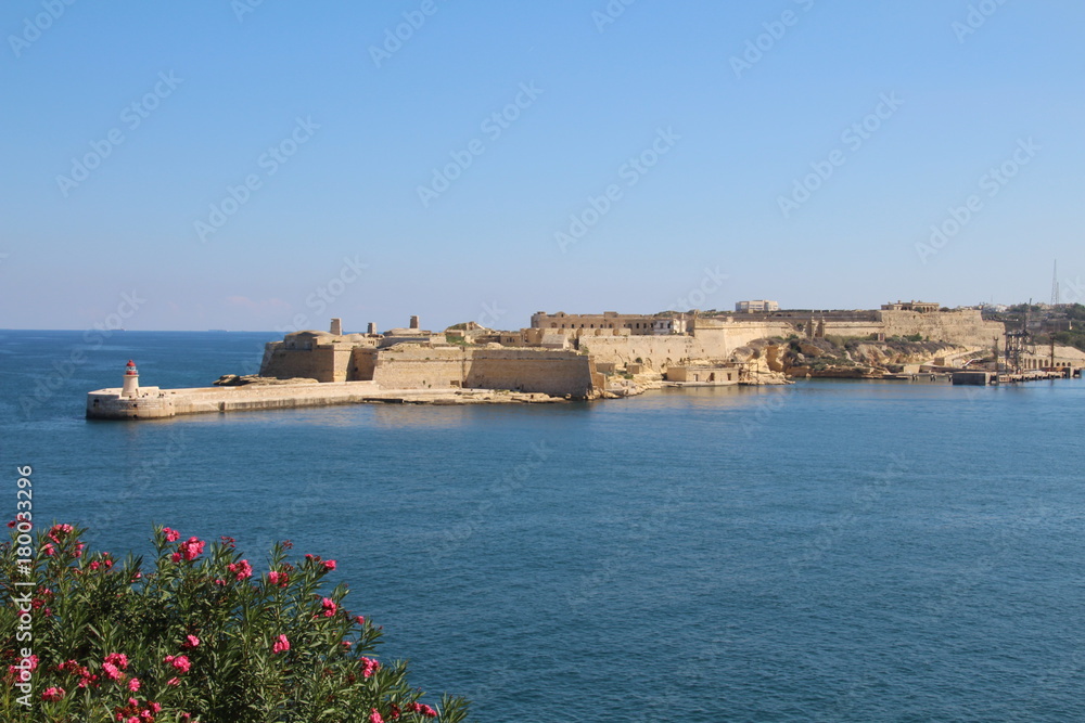 Hafeneinfahrt auf Malta bei Valletta