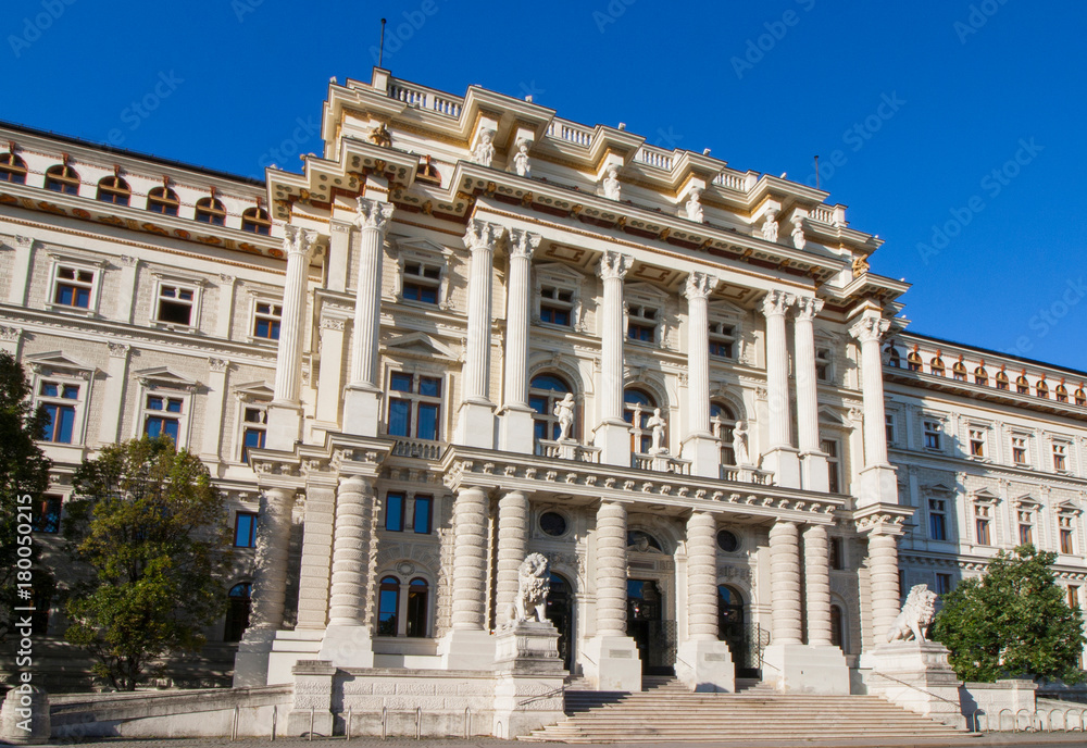 Justizpalast (oberster Gerichtshof) am Schmerlingplatz im Bezirk Innere Stadt von Wien, Österreich 
