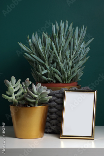 Mockup, rośliny, świeca, ramka