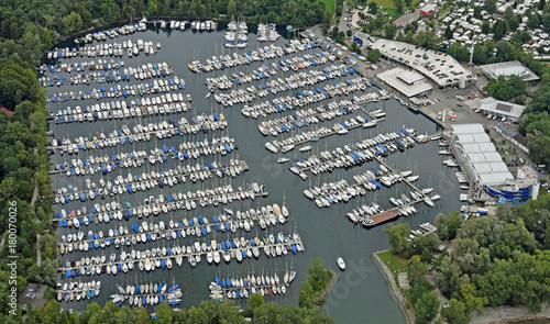 Luftaufnahme des Jachthafens Gohren am deutschen Bodensee-Ufer photo