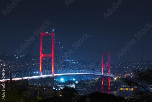 Fényképezés Istanbul Bosphorus Bridge at night