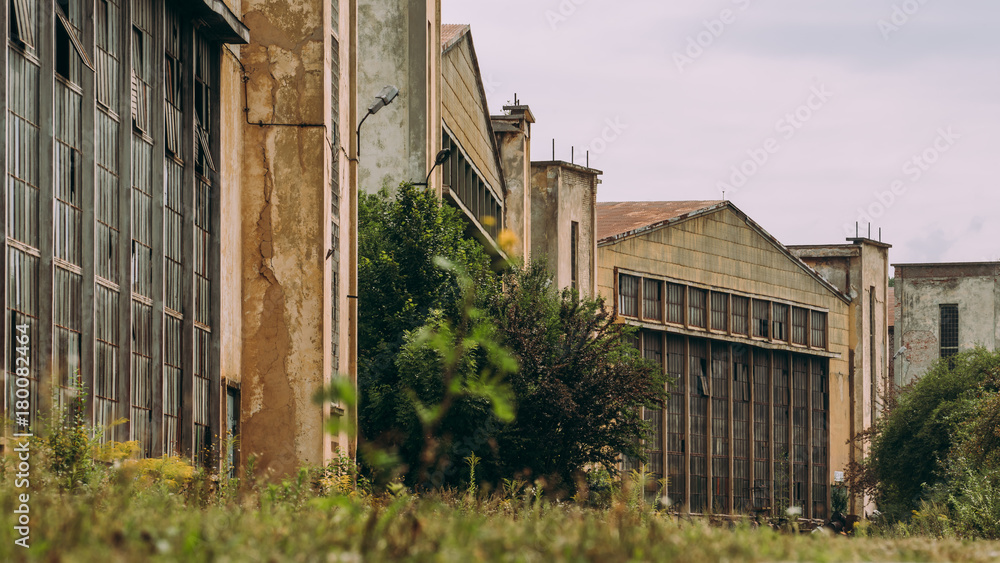 Fototapeta premium Abandoned Factory Exterior Industry