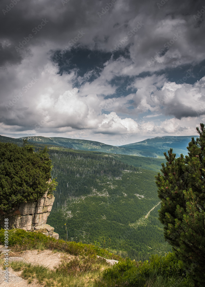 Labský důl, Pančavský vodopád, Krkonoše, Giant Mountains, Riesengebirge, Karkonosze, Dolina Łaby rozległa panoramaa