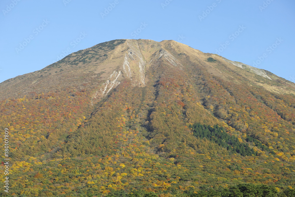 秋の伯耆富士　大山　西麓
