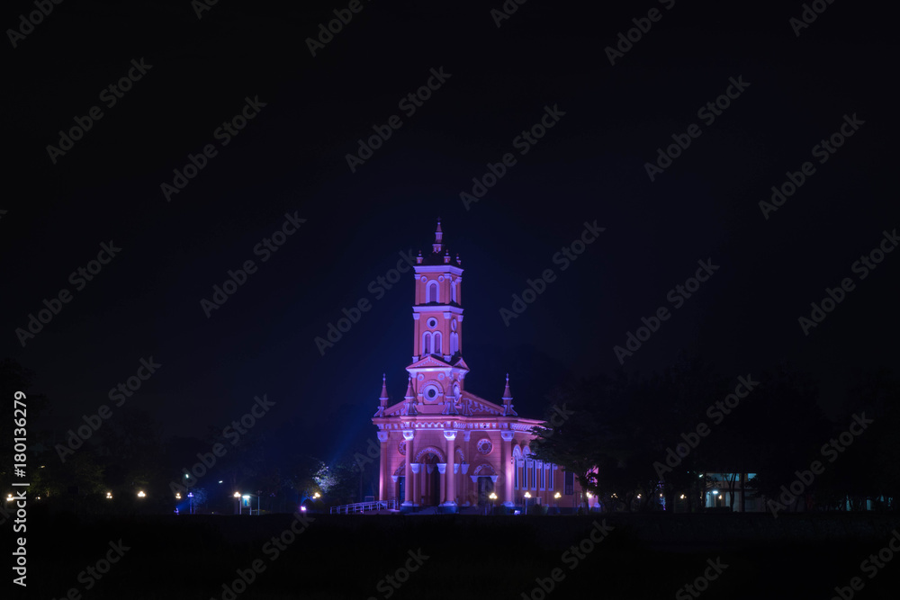 タイ国　アユタヤ　セントジョセフ教会の夜景ライトアップ