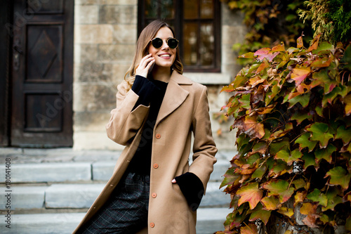 Modern woman using mobile p...