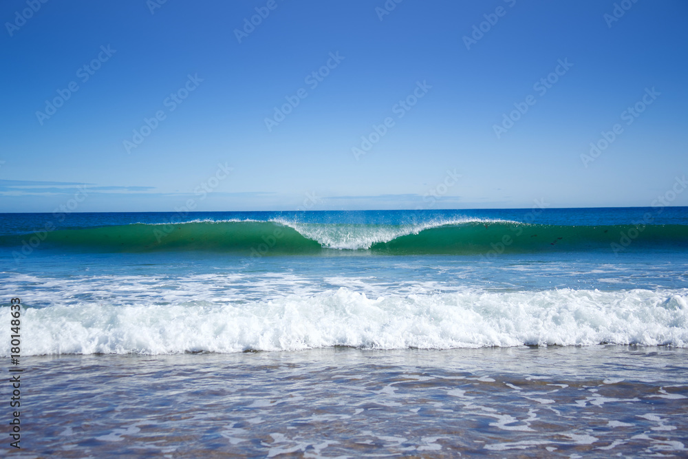 Fototapeta premium wave lines on the beach