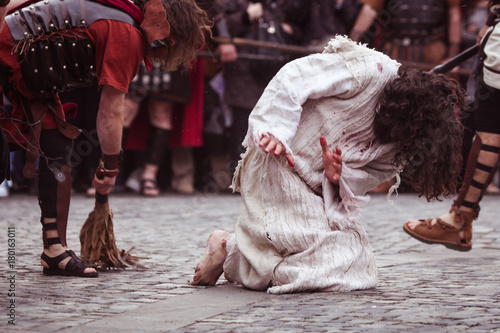 Canvas Print Dramatisation by actors of the torture and crucifixion of Jesus Christ by the Ro