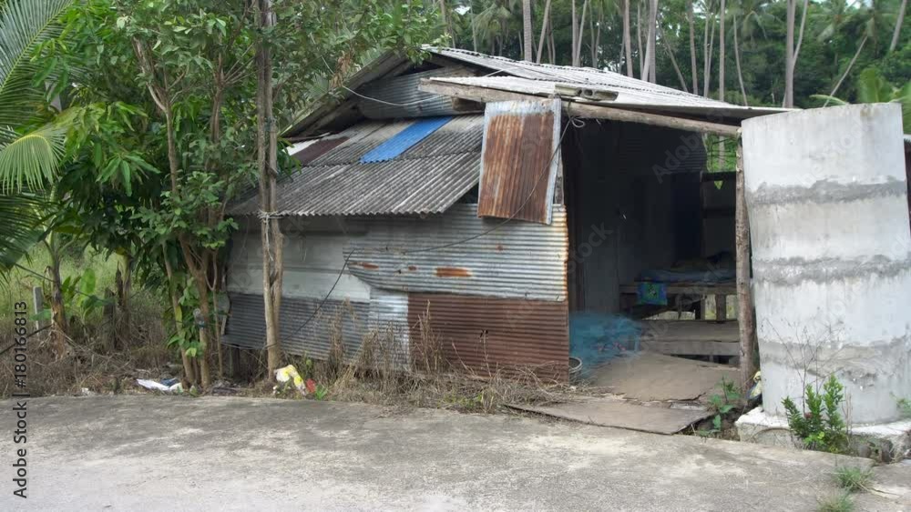 Slums in Tropical Asia Slums in Tropical Asia