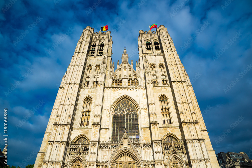 Fototapeta premium Cathedral of St. Michael and St. Gudula in Brussels, Belgium