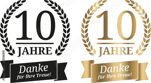 Signet 10 Jahre Gold und Schwarzweiß