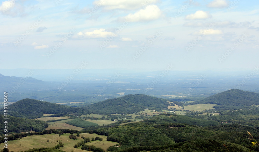 Fototapeta premium Valley Overlook