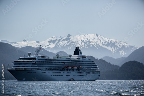 cruise ship © Sherman Thomas