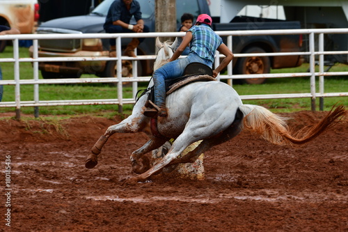 Campeonato barrel racing photo