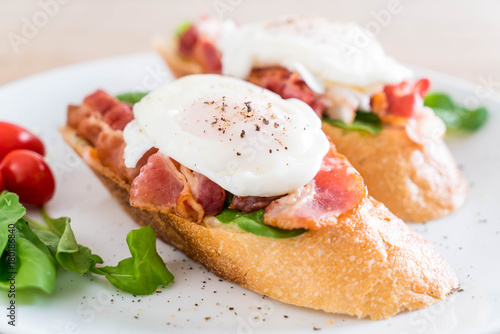 egg benedict on plate