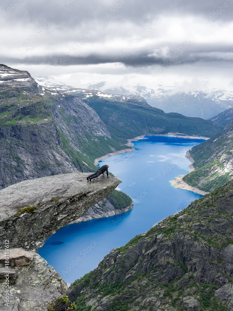 Trolltunga