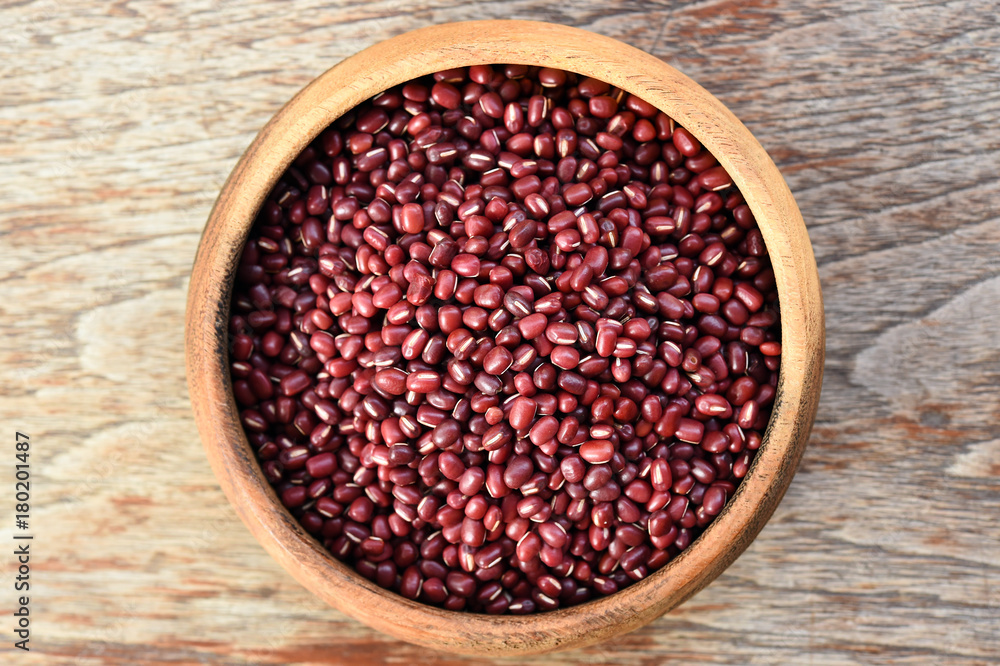 red kidney beans in wooden bowl red kidney beans in wooden bowl