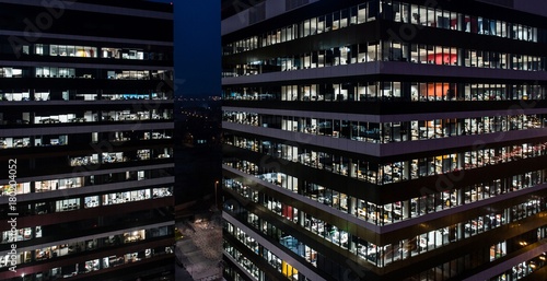 Fotografi Office building at night