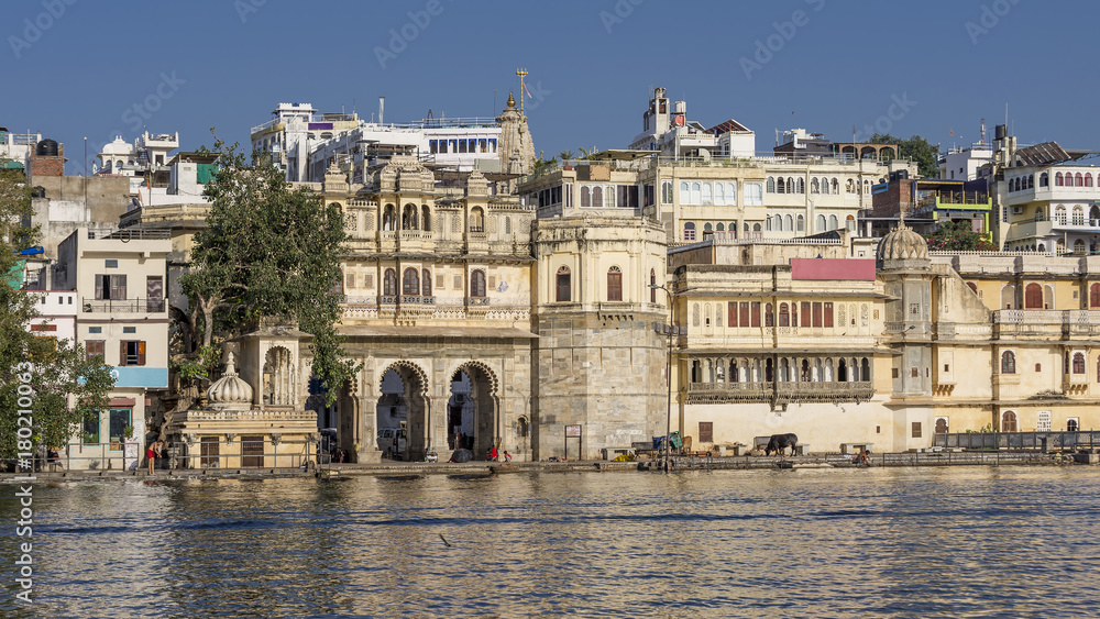 Gangaur Ghat from Lake Pichola in the evening light, Udaipur, Rajasthan, India