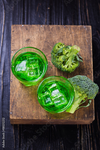 broccoli drink with ice