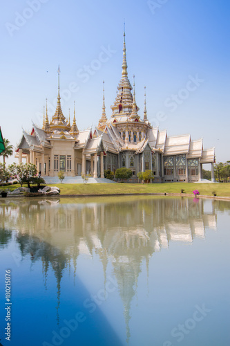 buddhist temple in thailand © Eaknarin