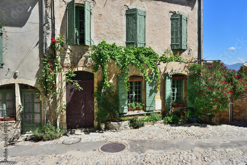 Fototapeta Naklejka Na Ścianę i Meble -   Vaison la Romaine, Provence, France