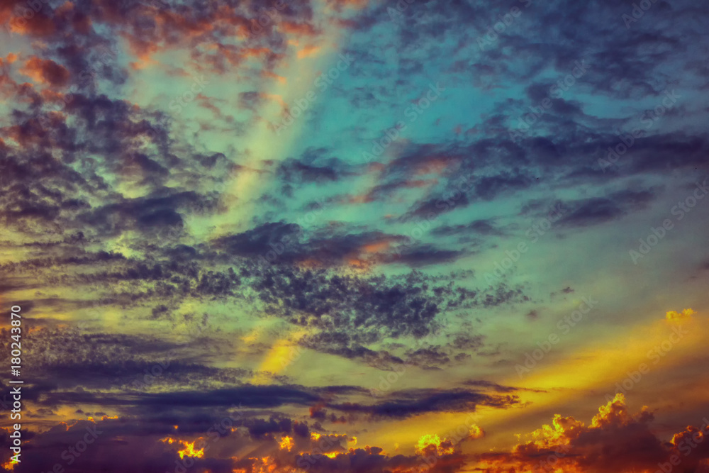 Naklejka premium Sky with clouds at sunset during dusk