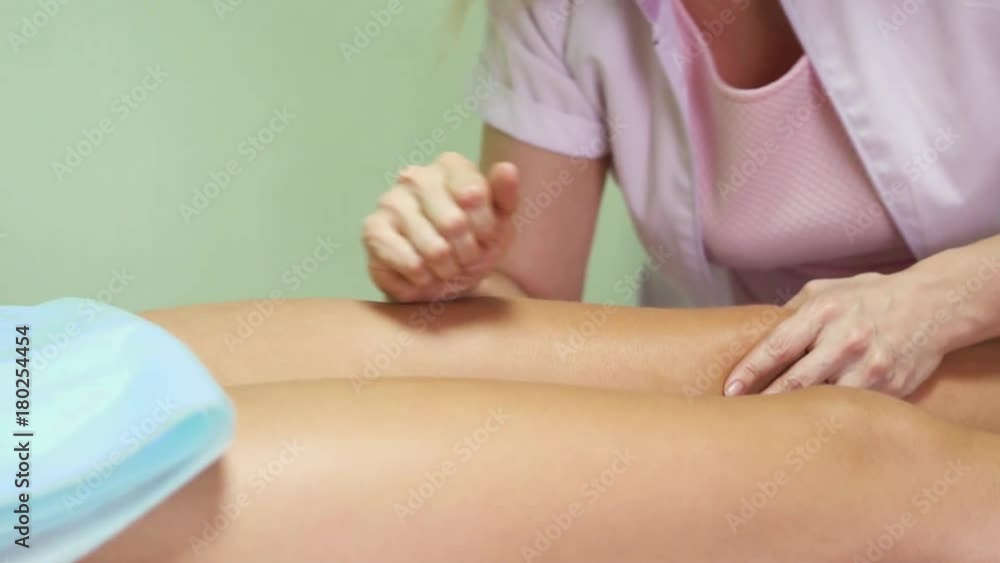 foot massage in salon foot massage in salon