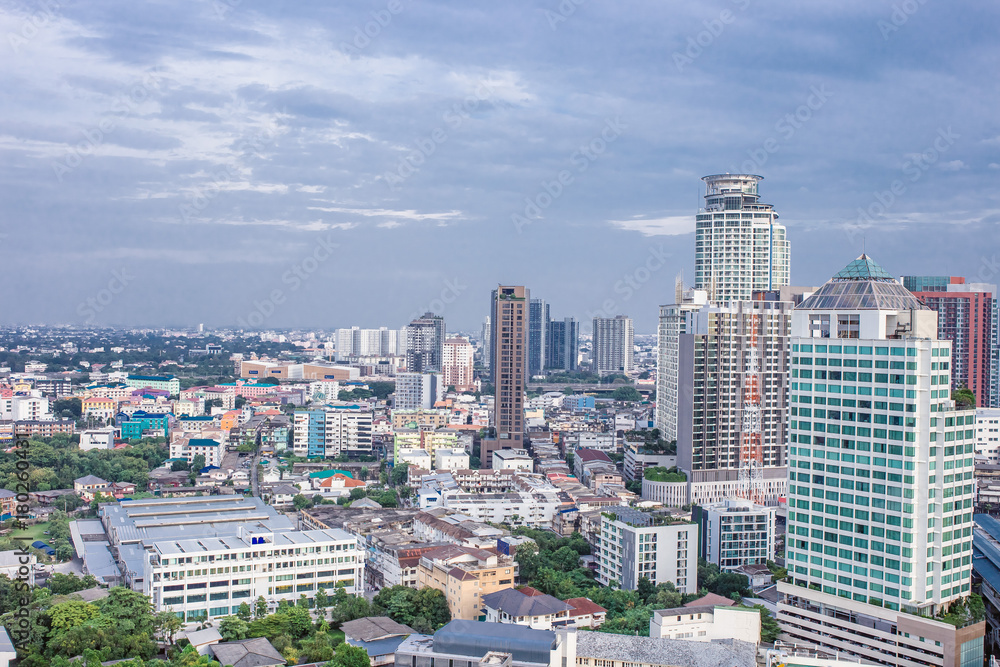 Fototapeta premium city buildings with blue sky