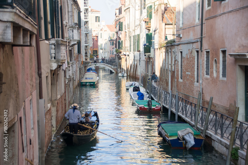 Venedig - kleiner Seitenkanal © Frank Lambert