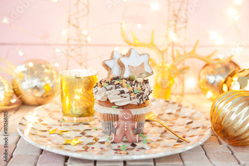 Kleiner Cupcake zu Weihnachten