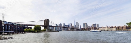 Panoramic view at Brooklyn Bridge view and Manhattan skyline, USA © BGStock72