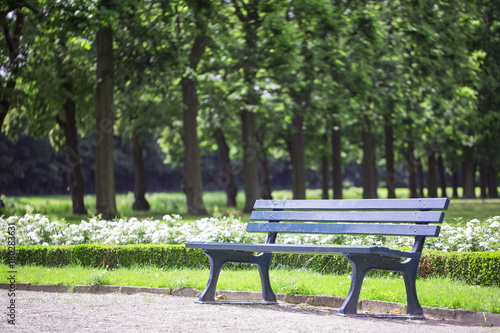 Ruhe genießen auf einer Bank