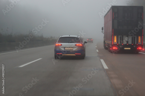 Nebel im Strassenverkehr